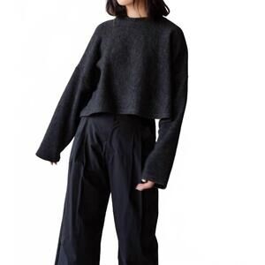 NEW NATALIE BUSBY cropped crew sweater in charcoal